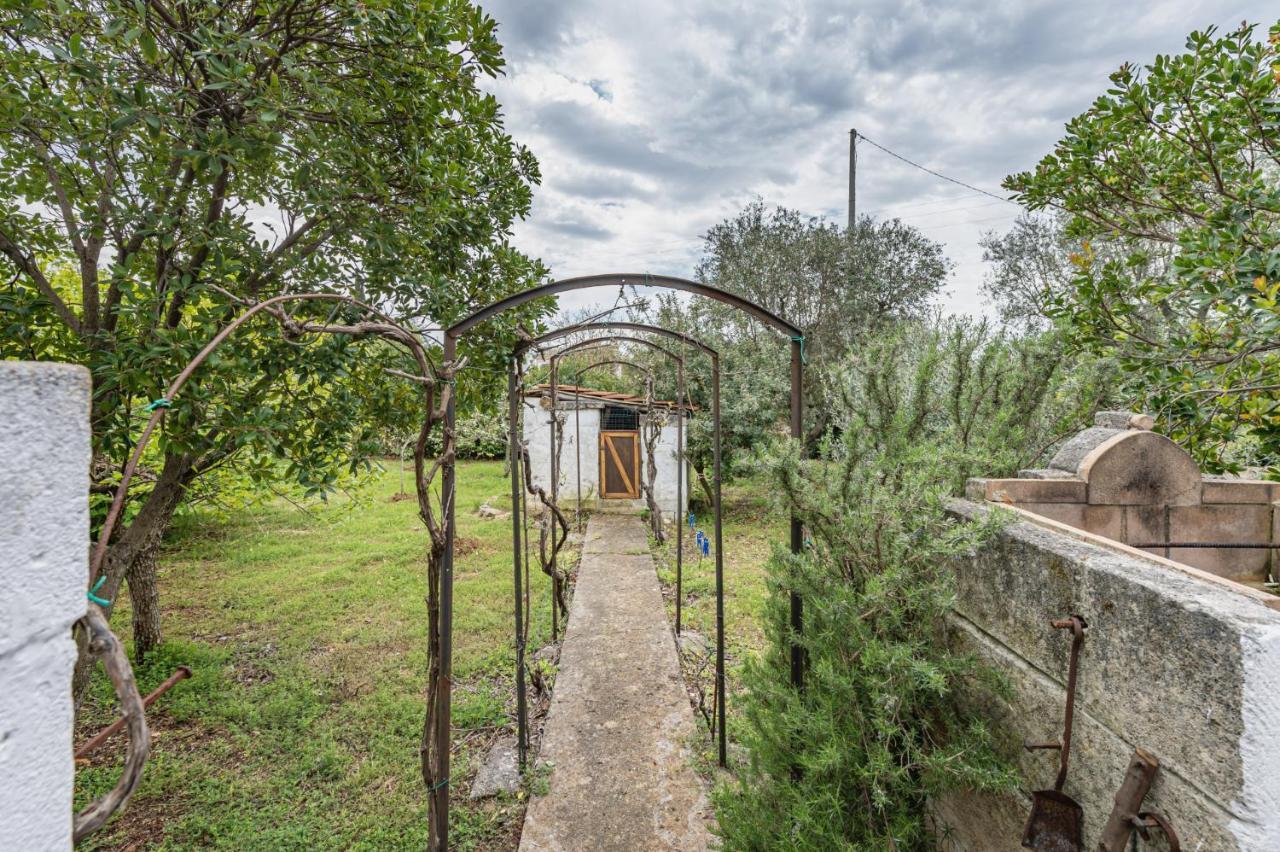 Trullo Saraceno By Rentbeat Villa Остуни Екстериор снимка